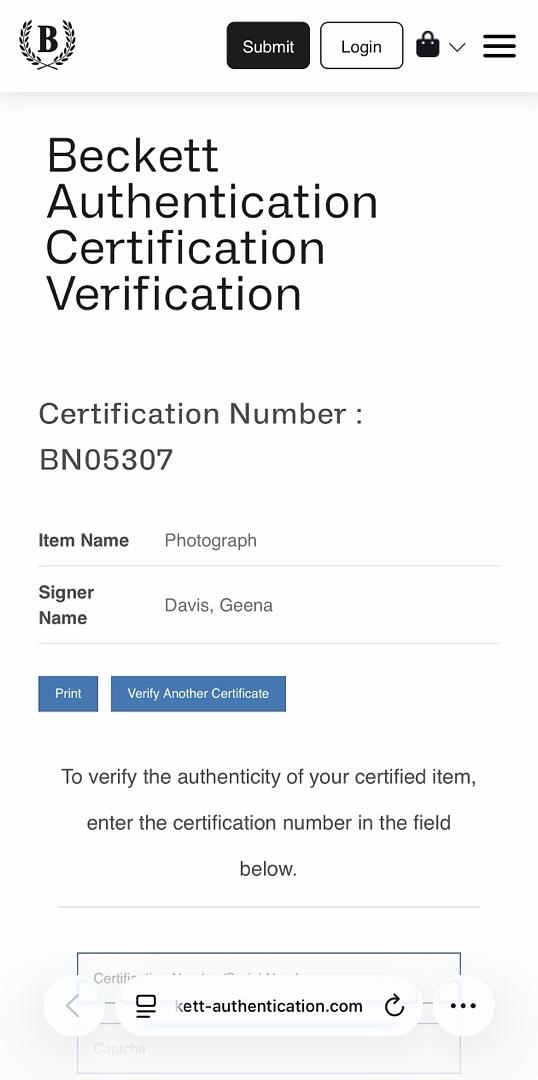 Geena Davis Signed 8x10 Photo (Speechless) - Beckett COA