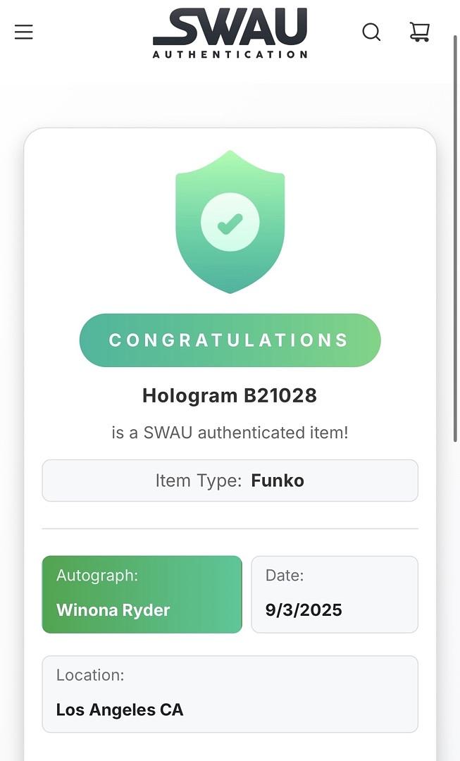 Winona Ryder signed Funko #642 (Beetlejuice) - SWAU COA