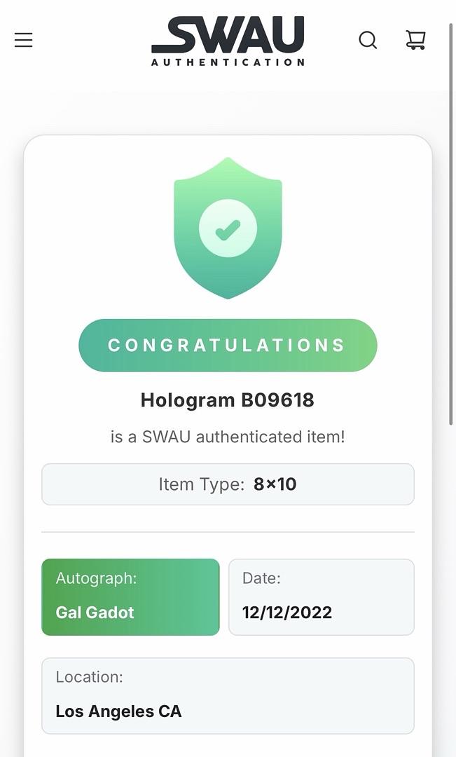 Gal Gadot Sexy Signed 8x10 Photo (Wonder Woman) - SWAU