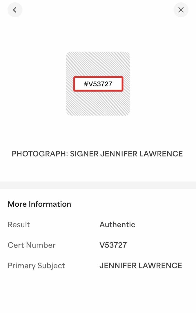 Jennifer Lawrence Signed 8x10 Photo (Hunger Games) - PSA/DNA