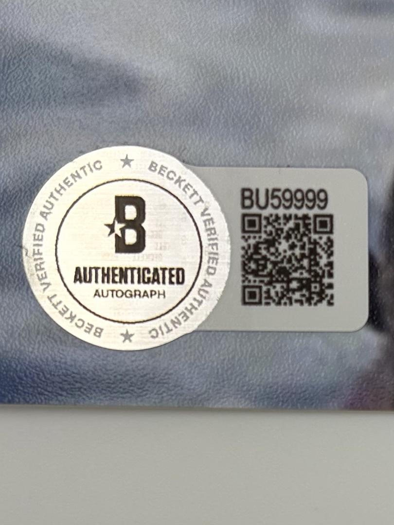 Orlando Bloom (Pirates of the Caribbean) signed 8x10 - Beckett COA