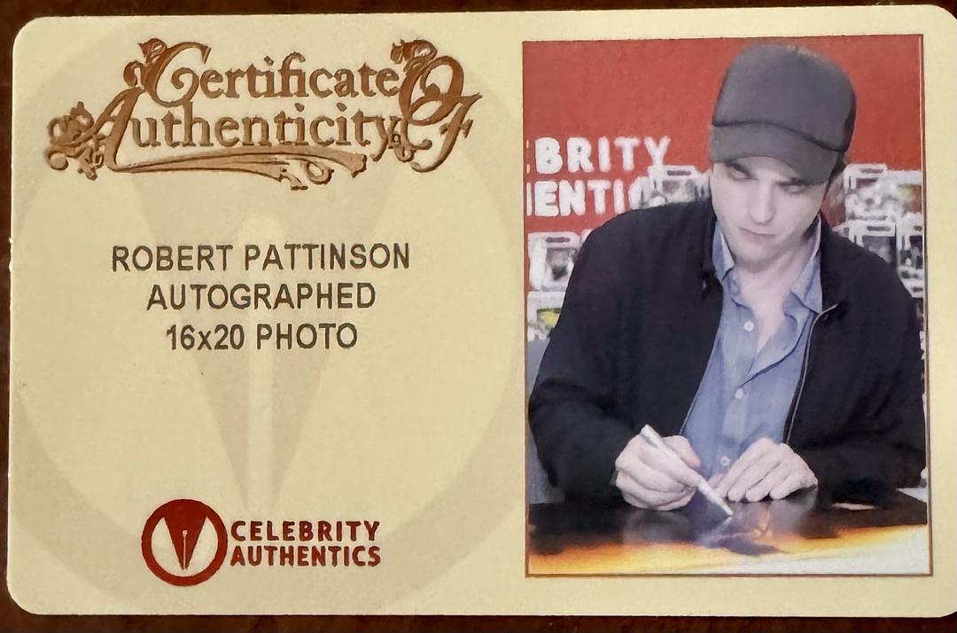 Robert Pattinson signed 16x20 "Batman" - Celebrity Authentics COA
