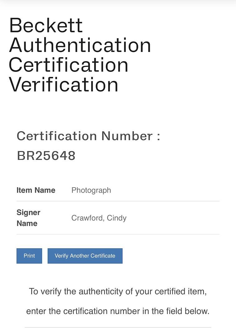 Cindy Crawford Signed 11x14 Photo - Beckett COA