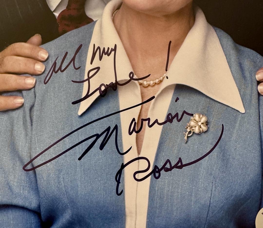 Marion Ross Signed 8x10 Photo (Happy Days) - JSA COA