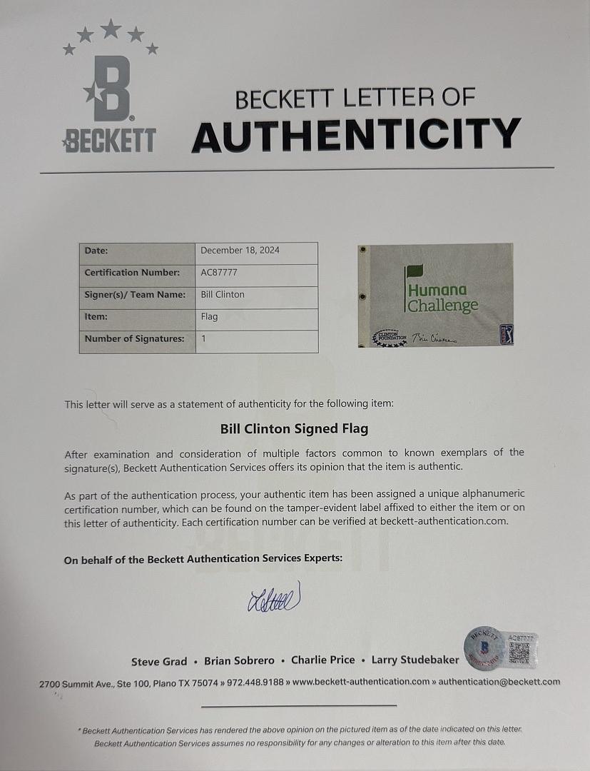 Bill Clinton Signed Golf Flag Humana Challenge PGA Tour Clinton Foundation - Beckett COA w/full letter of authenticity