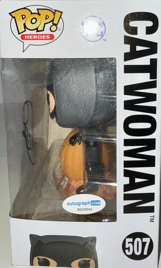 Halle Berry Signed Funko Pop #507 "Catwoman" (Batman) - ACOA