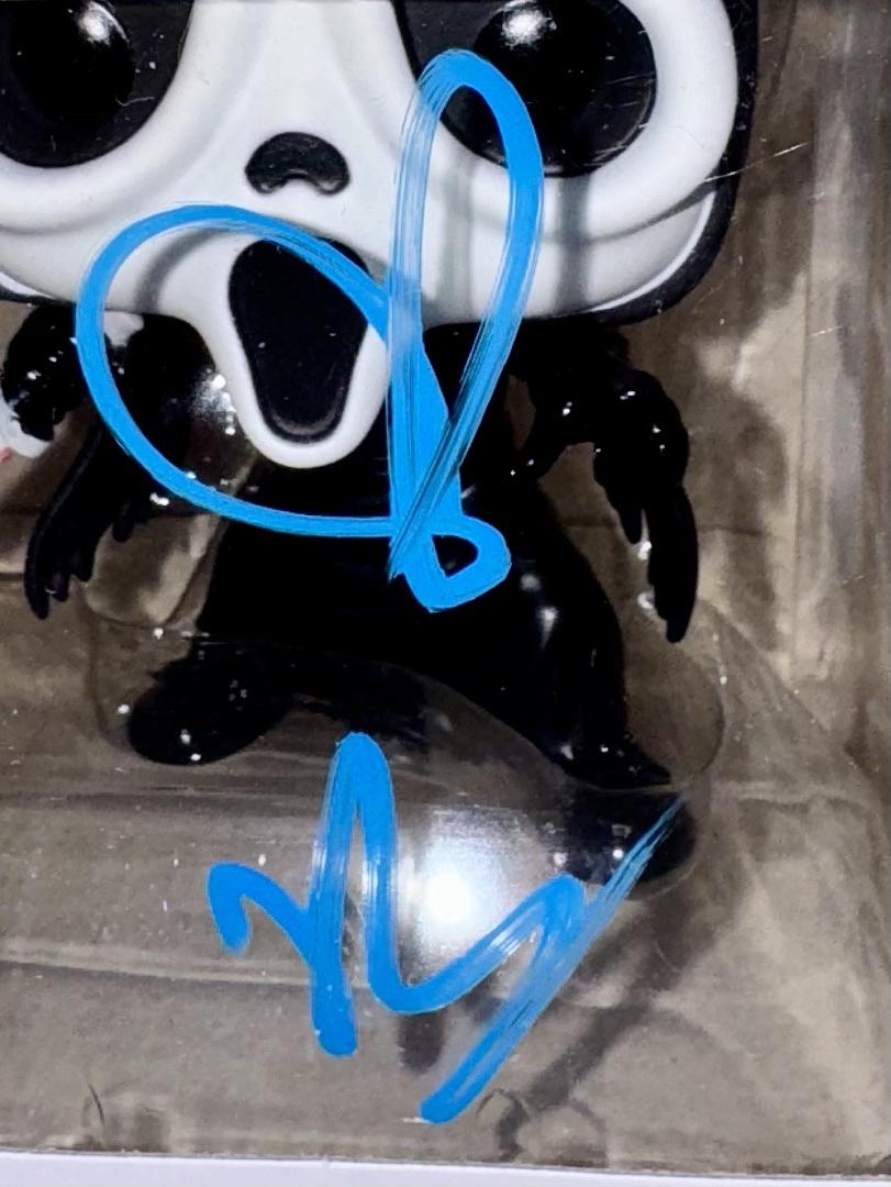 Drew Barrymore Signed Funko Pop #1607 "Ghost Face" Scream Movie - Beckett COA #01
