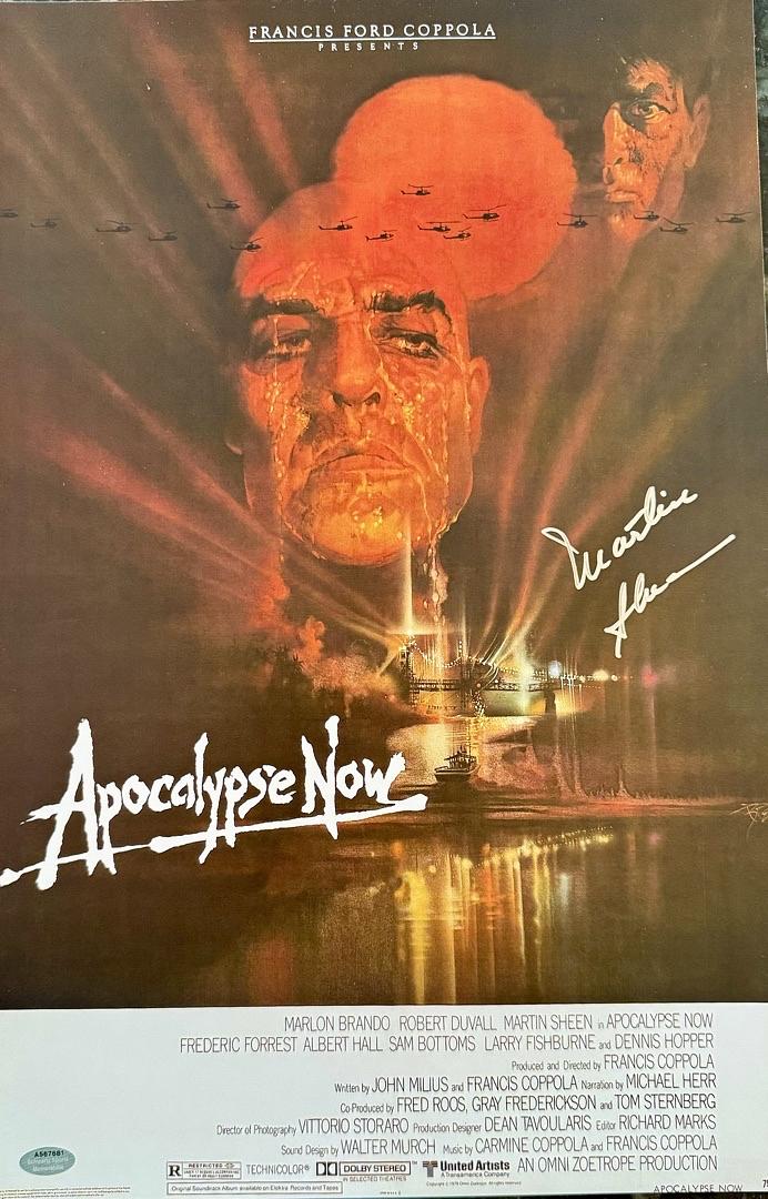 Martin Sheen Signed 11x17 Photo (Apocalypse Now) - Schwartz COA