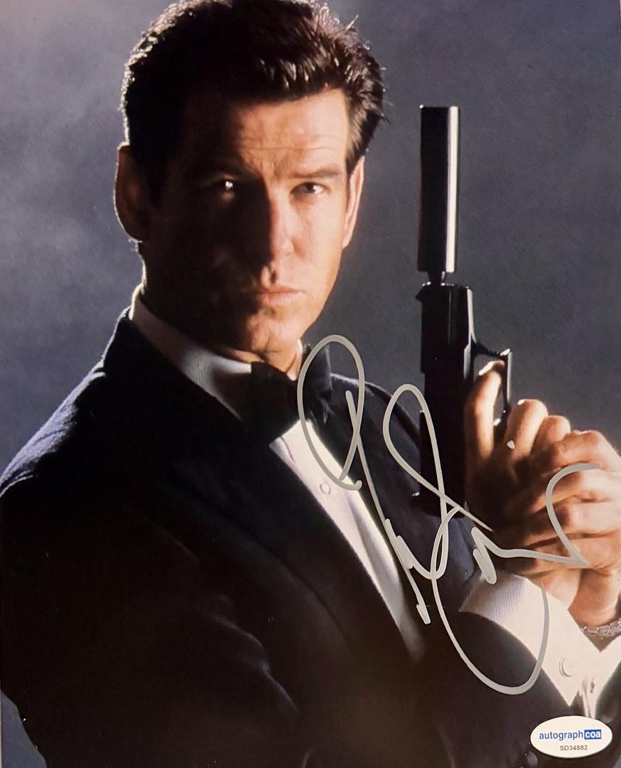 Pierce Brosnan Signed 8x10 Photo (James Bond) - ACOA