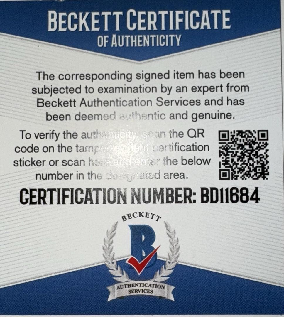 Judi Dench Signed Funko Pop #800 "M" (James Bond 007 Goldeneye) - Beckett COA #01