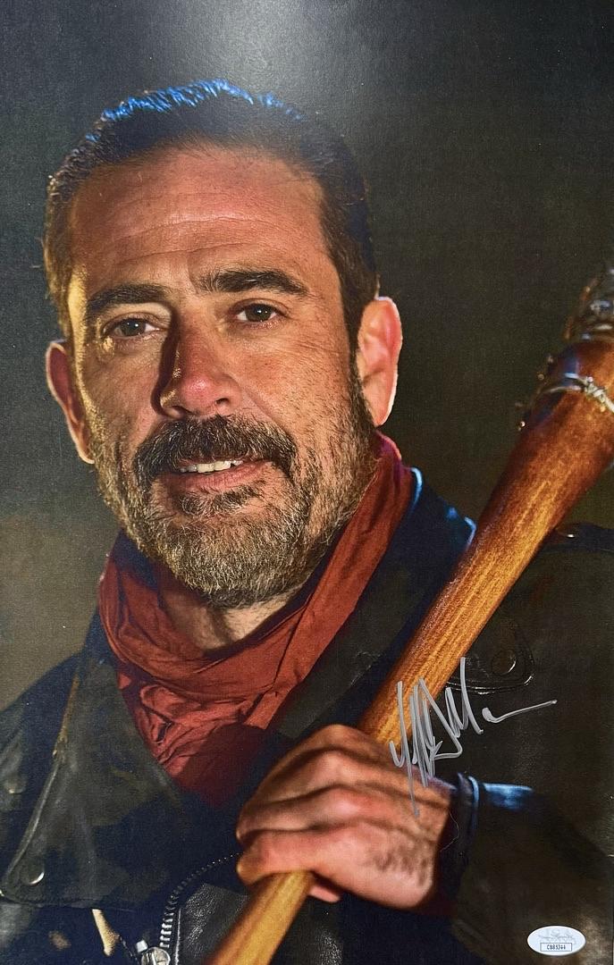 Jeffrey Dean Morgan Signed 11x17 Photo (Walking Dead) - JSA COA