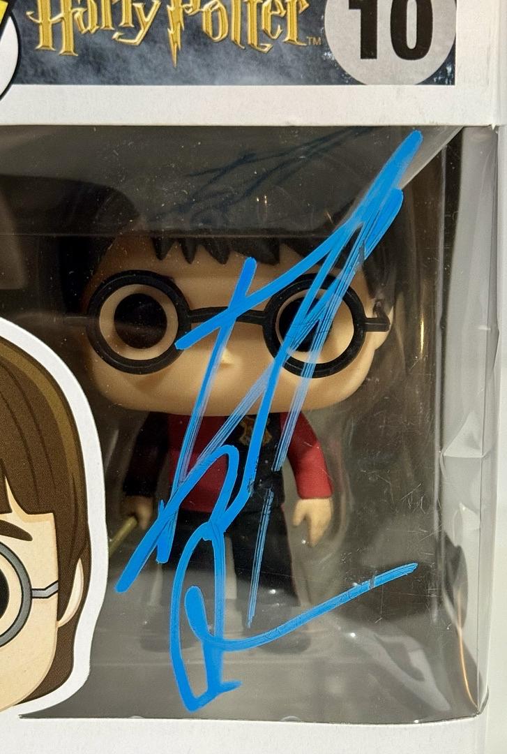 Daniel Radcliffe Signed Funko Pop #10 "Harry Potter" (Blue Ink) - Beckett COA #01