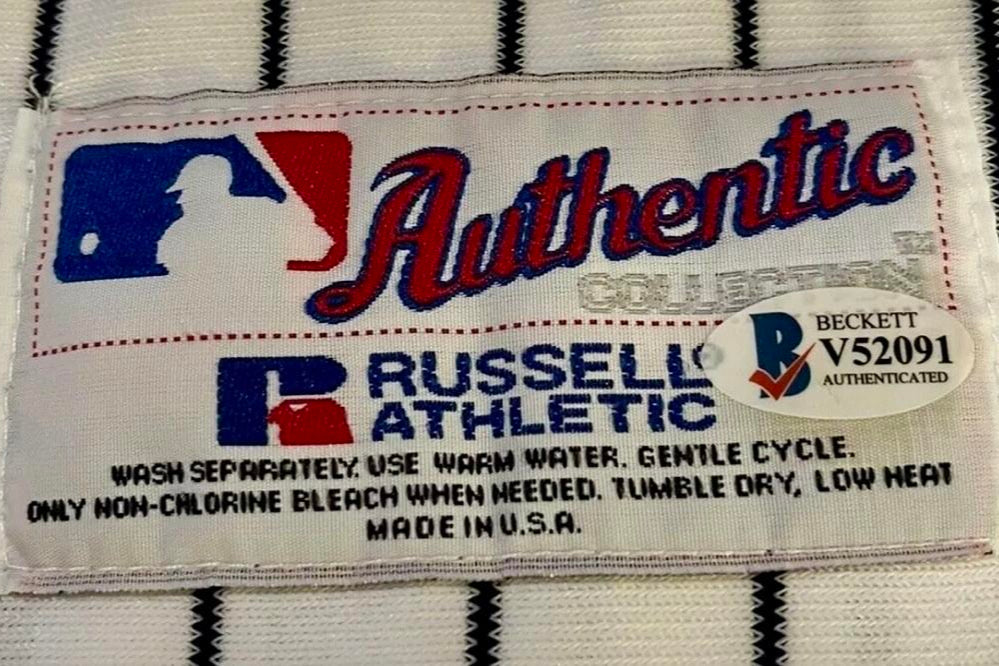 Roger Clemens Signed 2001 World Series Yankees Pinstripe Jersey - Beckett COA