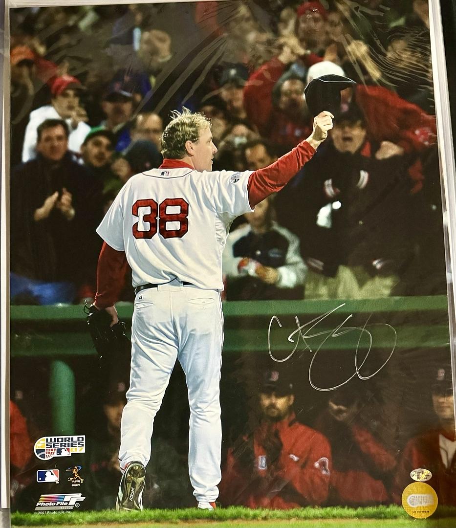 Curt Schilling Signed 16x20 Photo Boston Red Sox (2007 World Series) - SureShot COA