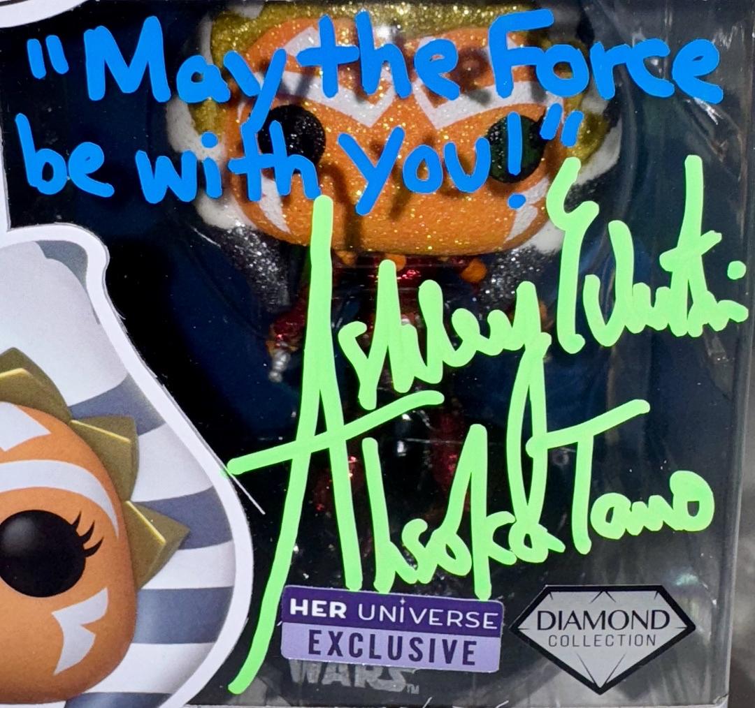 Ashley Eckstein Signed Funko Pop #268 "Ahsoka" (Star Wars) w/Inscription - Official Pix #01