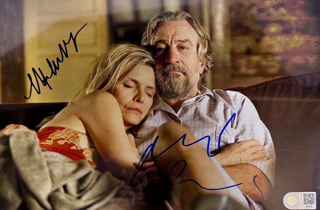 Robert DeNiro & Michelle Pfeiffer Signed 8x12 Photo (The Family) *RARE* - SWAU