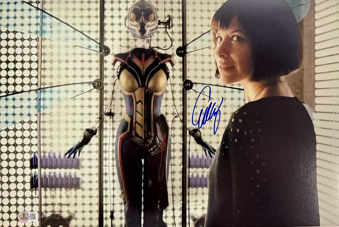 Evangeline Lilly Signed 12x18 Photo (Ant-Man) - Beckett COA