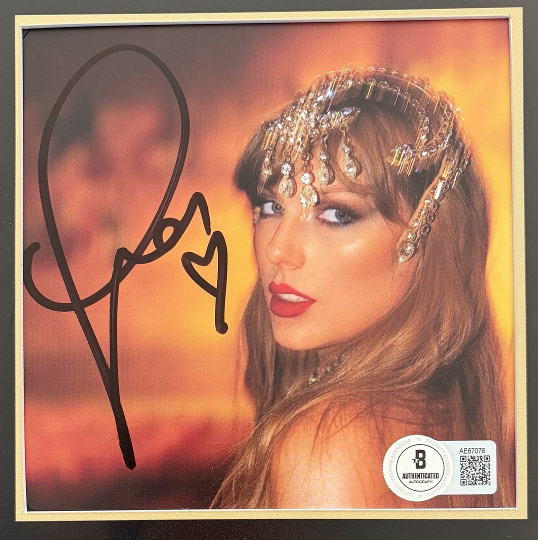Taylor Swift matted, signed "Life of a Showgirl" CD Insert Photo 3 - Beckett COA