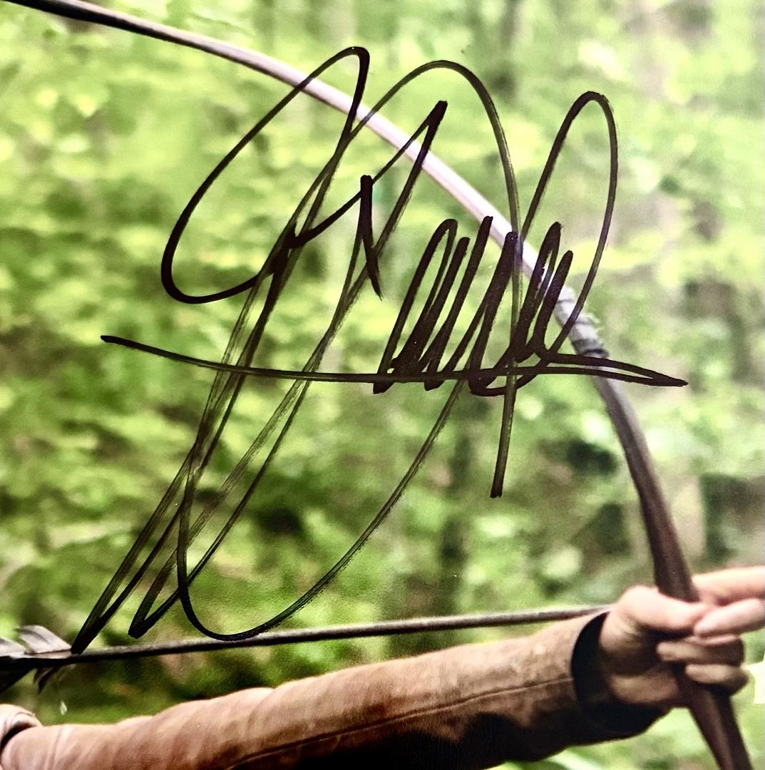 Jennifer Lawrence Signed 8x10 Photo (Hunger Games)  - PSA/DNA