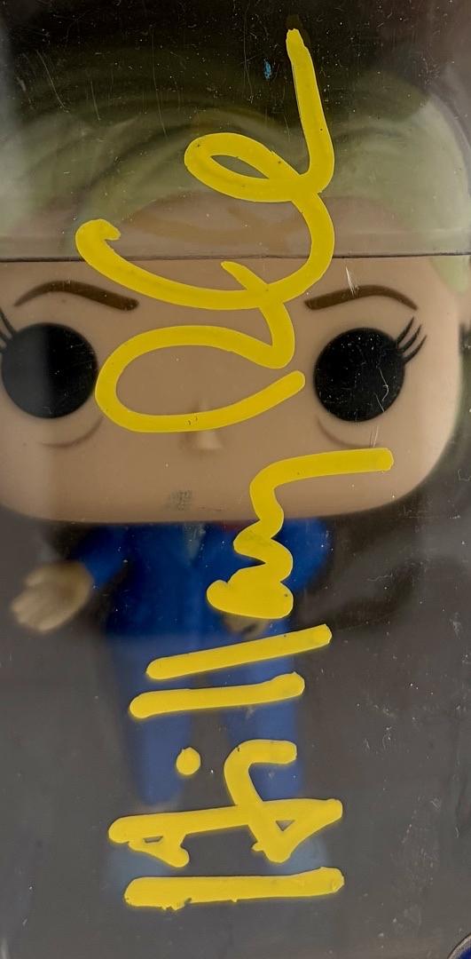 Hillary Clinton signed Funko Pop #01 (Campaign 2016) - JSA COA *RARE*