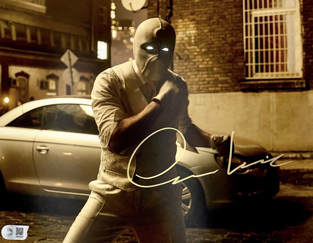 Oscar Isaac signed 11x14 (Moon Knight) - SWAU COA