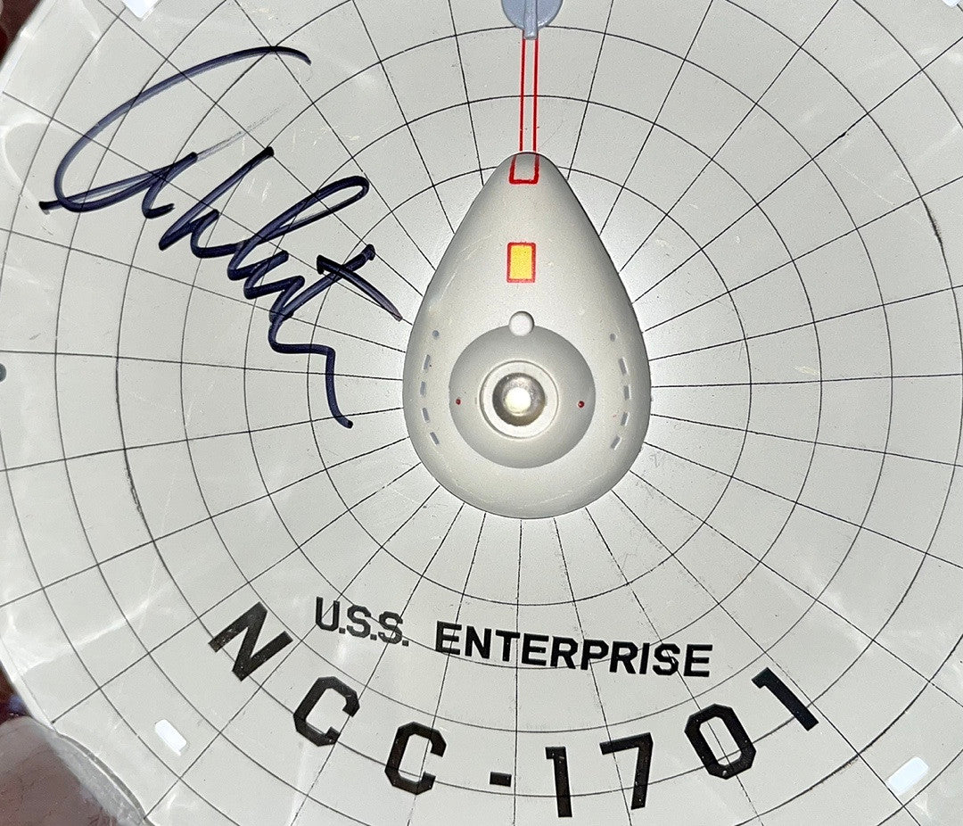 William Shatner signed U.S.S.Enterprise NCC-1701 Star Trek Ship - Beckett COA