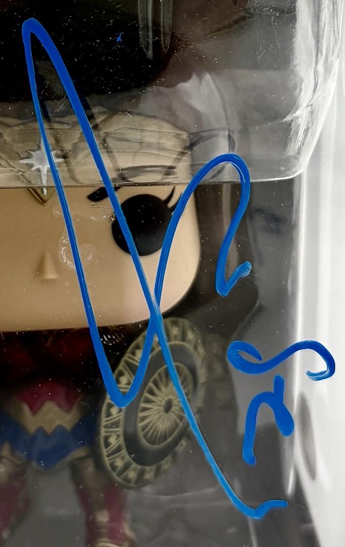 Gal Gadot Signed Funko Pop #172 (Wonder Woman) - ACOA