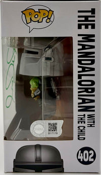 Pedro Pascal Signed Funko Pop #402 The Mandalorian (Star Wars)  - Beckett COA