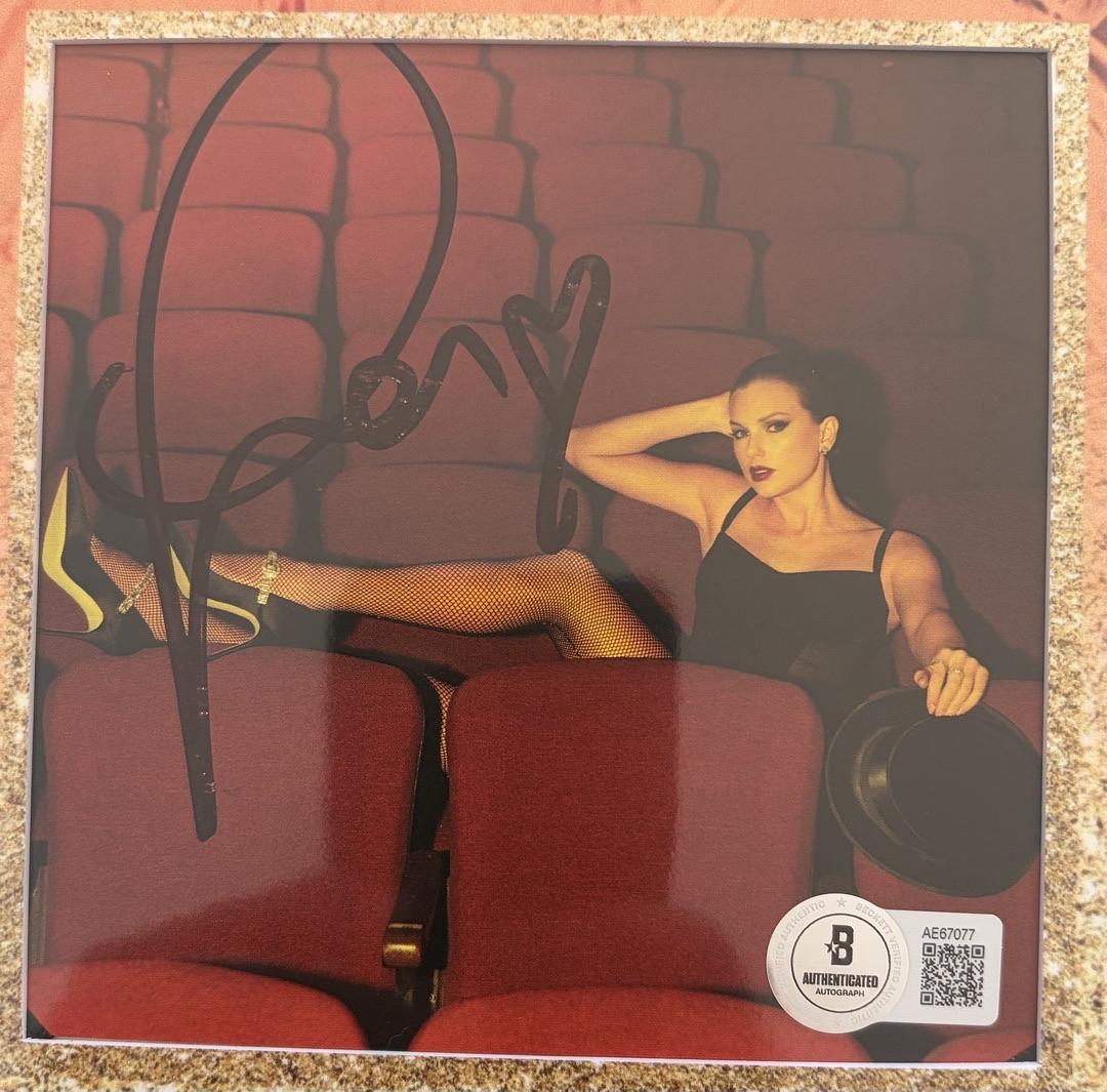 Taylor Swift matted, signed "Life of a Showgirl" CD Insert Photo 4 - Beckett COA