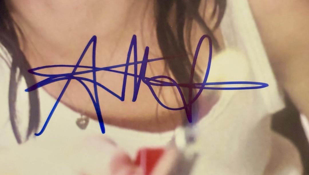 Juliette Lewis signed 8x10 (Natural Born Killers) - Beckett COA