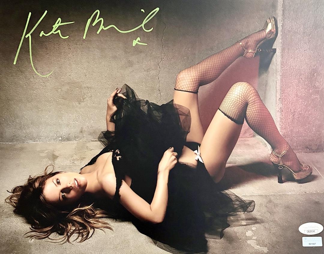 Kate Beckinsale sexy signed 11x14 - Celebrity Authentics & JSA COA