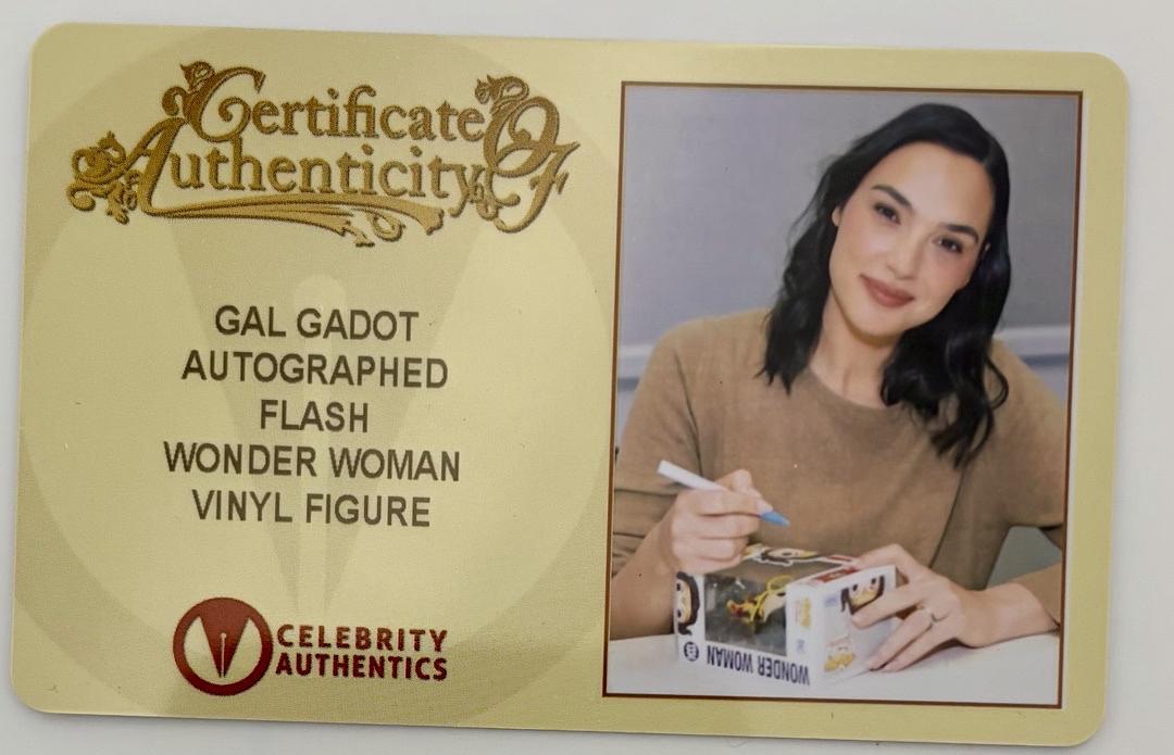 Gal Gadot Signed Funko Pop #1334 Wonder Woman (The Flash) - Celebrity Authentics COA
