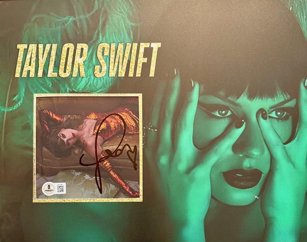 Taylor Swift matted, signed "Life of a Showgirl" CD Insert Photo 2 - Beckett COA
