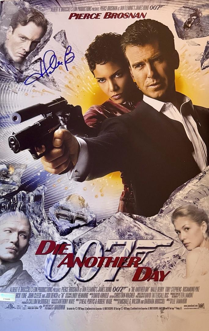 Halle Berry signed 11x17 (James Bond) - Celebrity Authentics COA