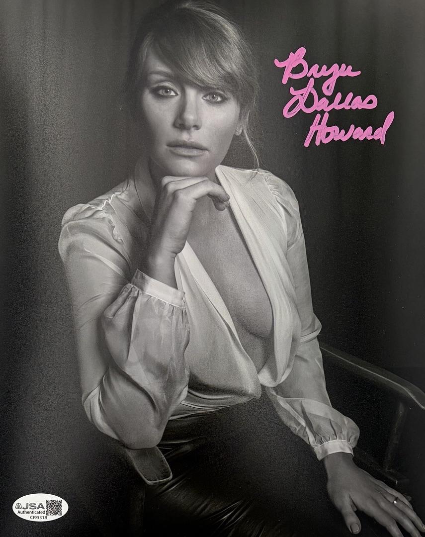 Bryce Dallas Howard Sexy Signed 8x10 Photo - JSA COA
