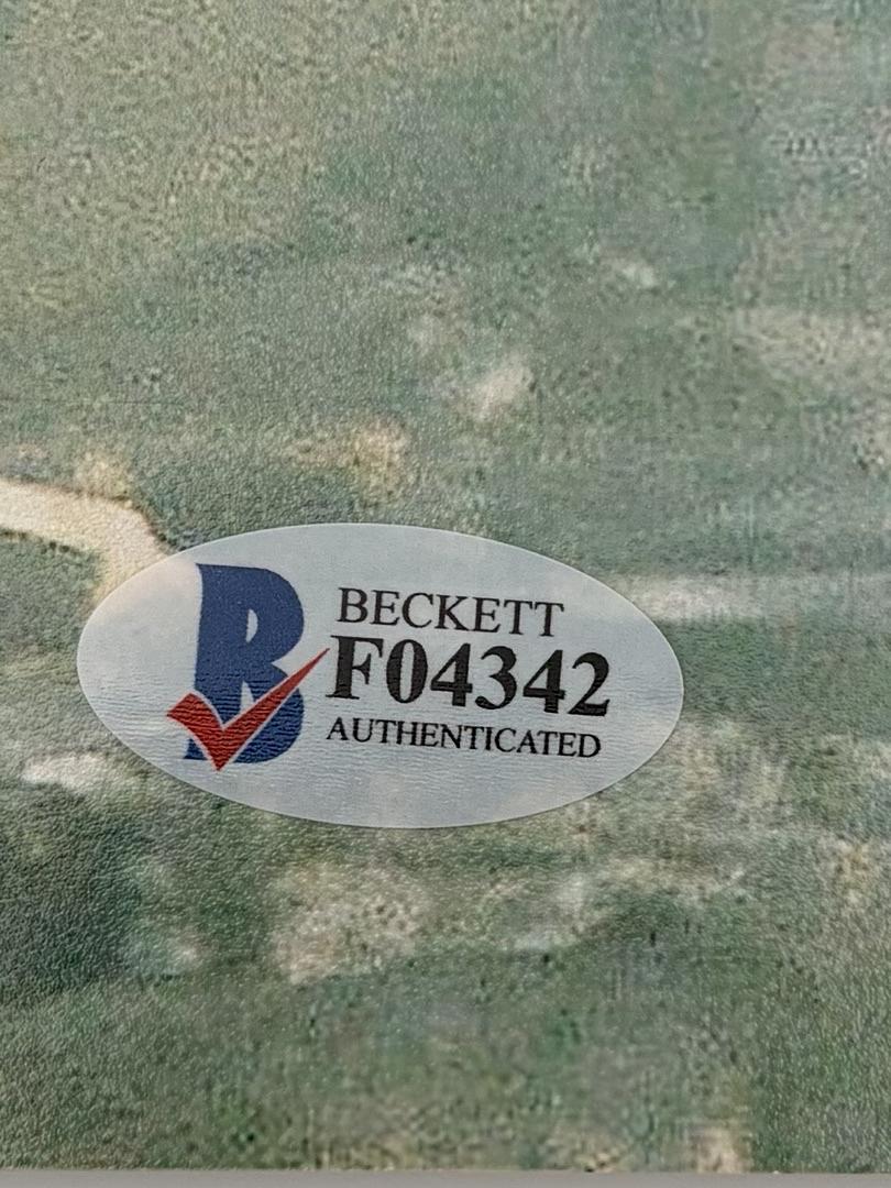 John Krasinski Signed 11x14 Photo (13 Hours) - Beckett COA