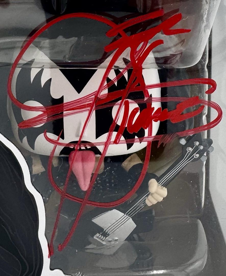 Gene Simmons (KISS) signed Funko Pop #121 - JSA COA