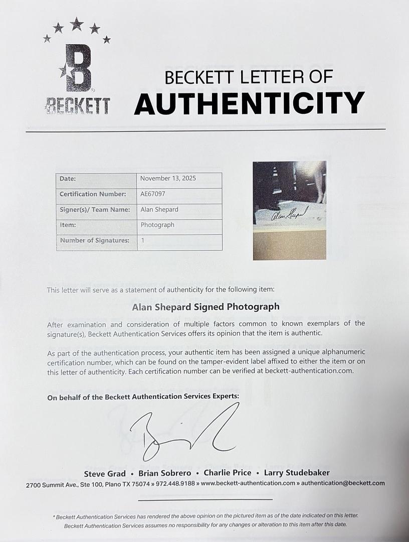 Alan Shepard signed 11x14 limited edition print (1543/2500) receiving Distinguished Flying Medal - Beckett COA and full LOA