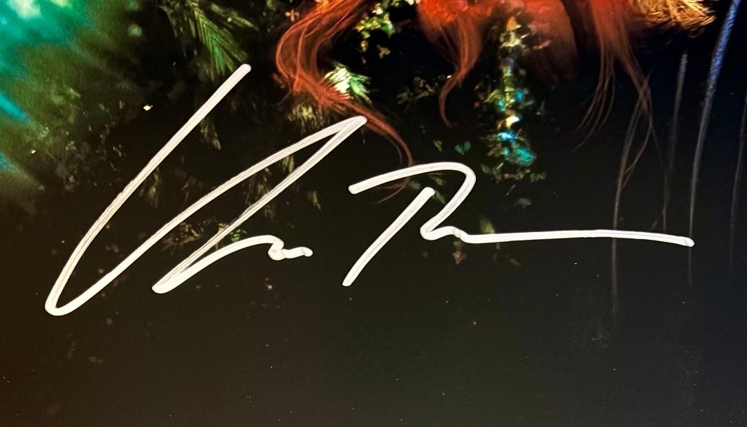 Uma Thurman and Alicia Silverstone signed 16x20 (Batman) - Celebrity Authentics COA