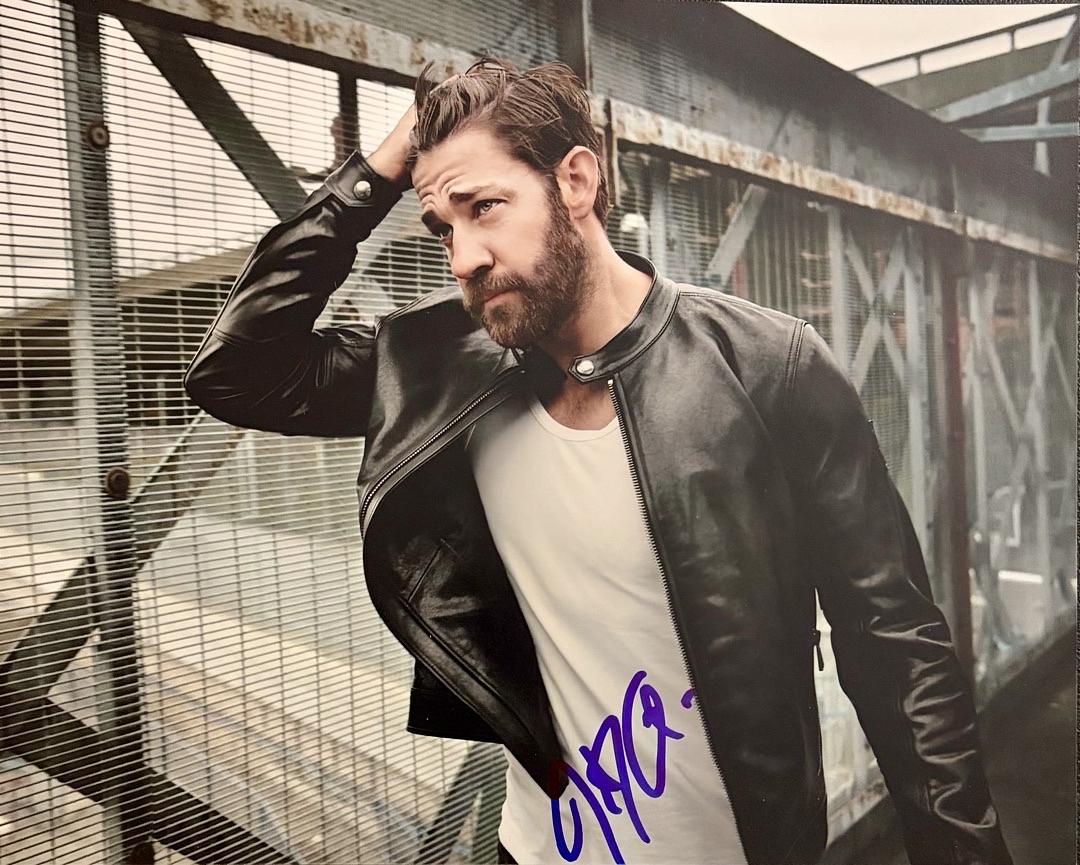 John Krasinski Signed 8x10 Photo -SWAU COA