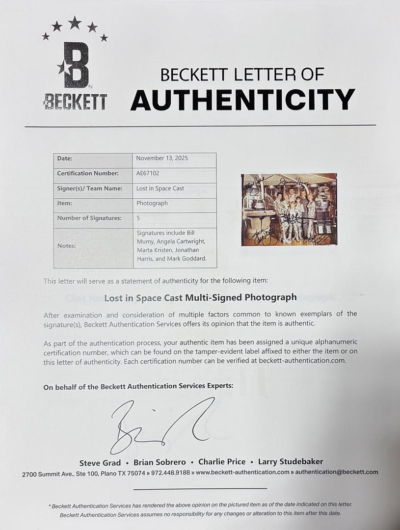 Lost in Space Cast Signed 8x10 (Goddard, Harris, Cartwright, Kristen & Mummy) - Beckett COA and full Letter of Authenticity