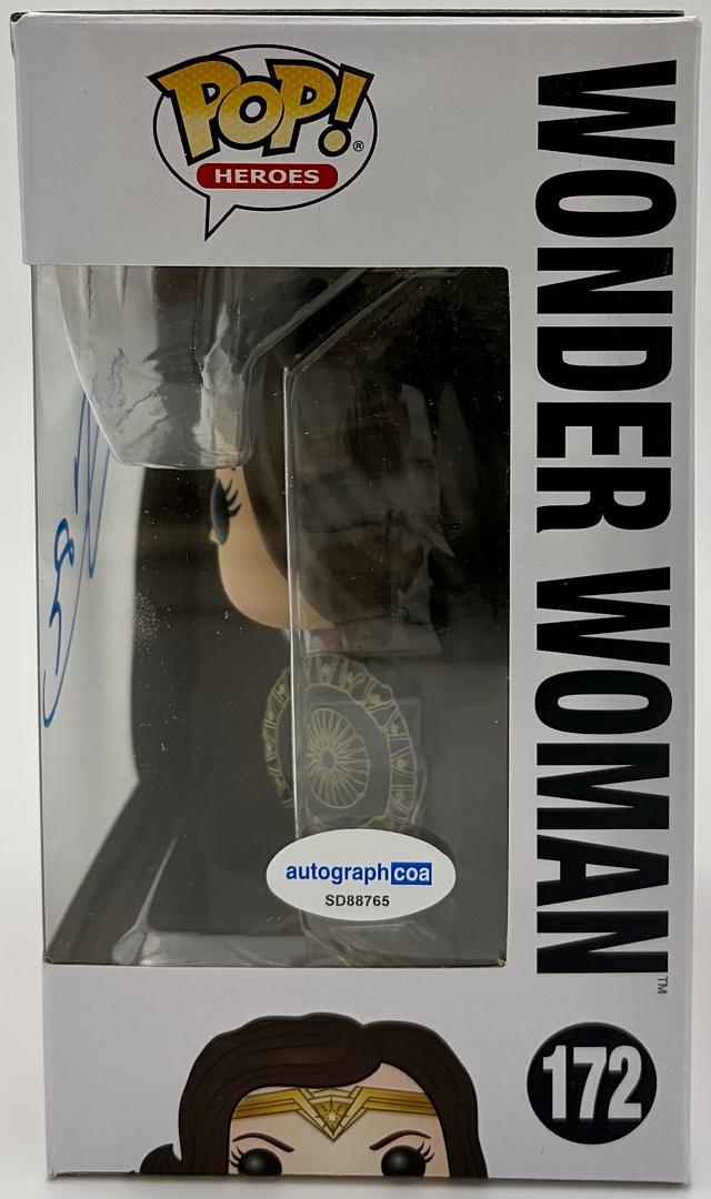Gal Gadot Signed Funko Pop #172 (Wonder Woman) - ACOA