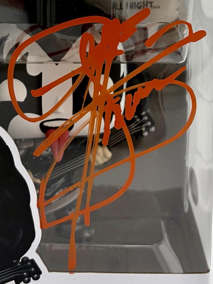 Gene Simmons (KISS) signed Funko Pop #471 - JSA COA