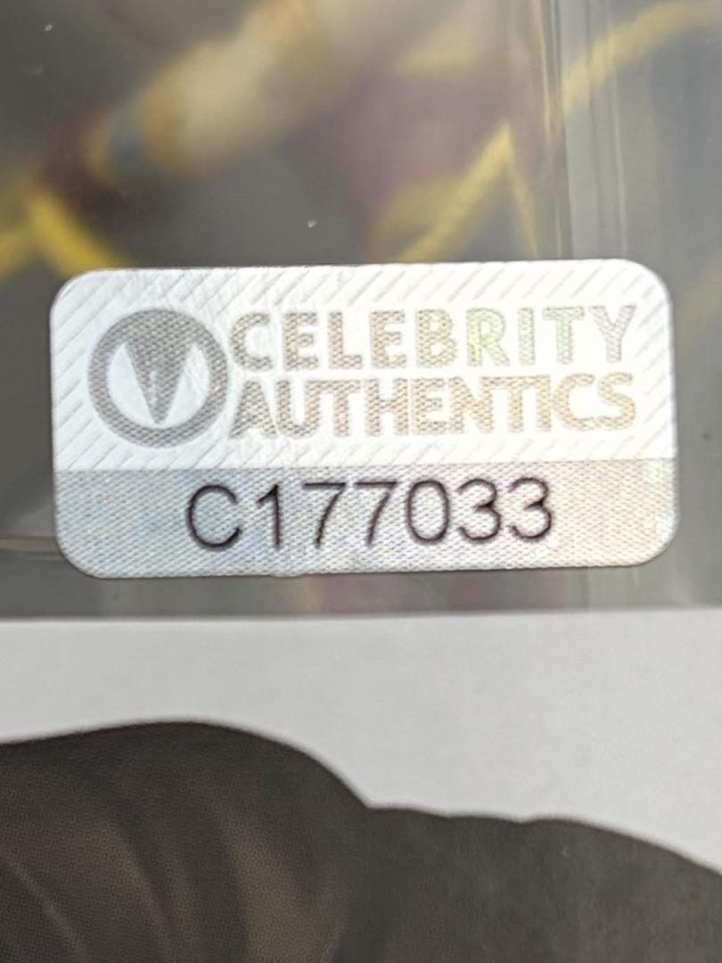 Gal Gadot Signed Funko Pop #1334 Wonder Woman (The Flash) - Celebrity Authentics COA