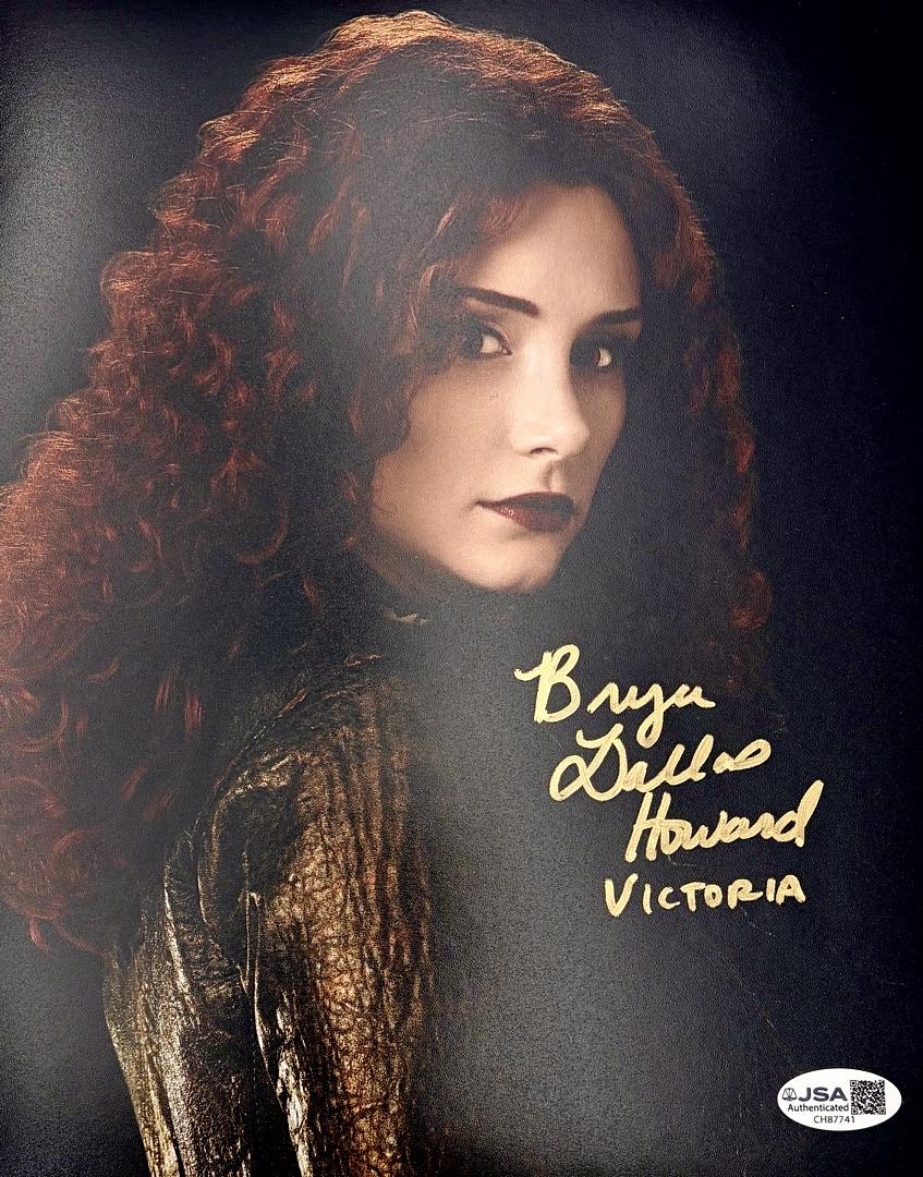 Bryce Dallas Howard Signed 8x10 Photo (Eclipse) w/Inscription - JSA COA