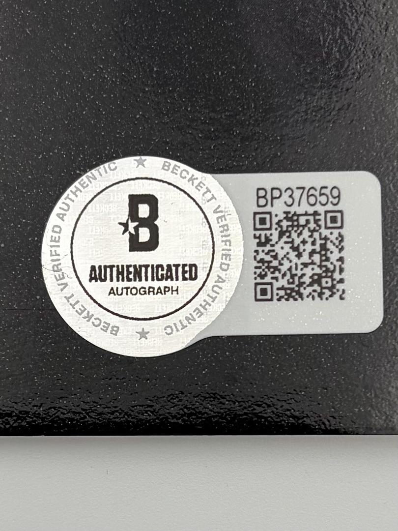 Bonnie Wright Signed 8x10 Photo (Harry Potter) - Beckett COA