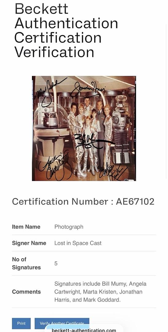 Lost in Space Cast Signed 8x10 (Goddard, Harris, Cartwright, Kristen & Mummy) - Beckett COA