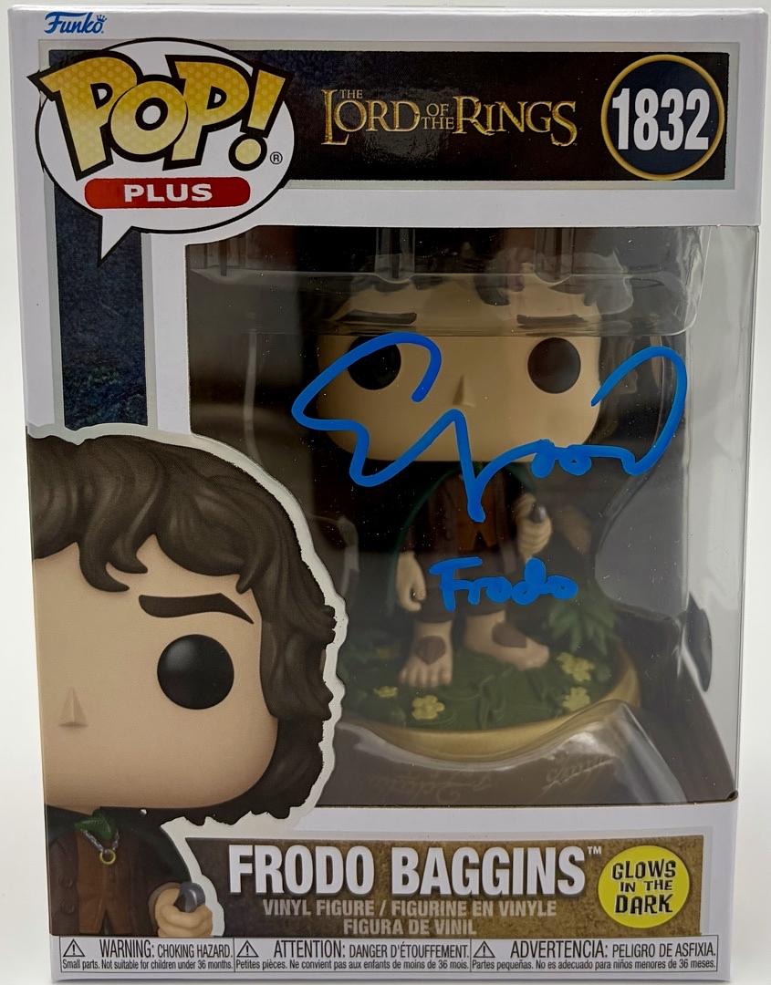 Elijah Wood signed "Frodo" Funko #1832 w/character name (Lord of the Rings) - Beckett COA