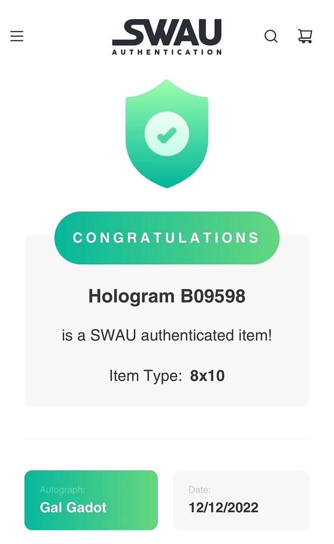 Gal Gadot Signed 8x10 Photo (Wonder Woman) - SWAU