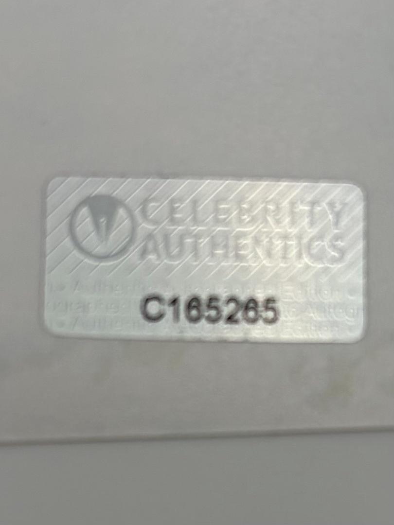 Halle Berry Signed 8x10 Photo (James Bond) - Celebrity Authentics